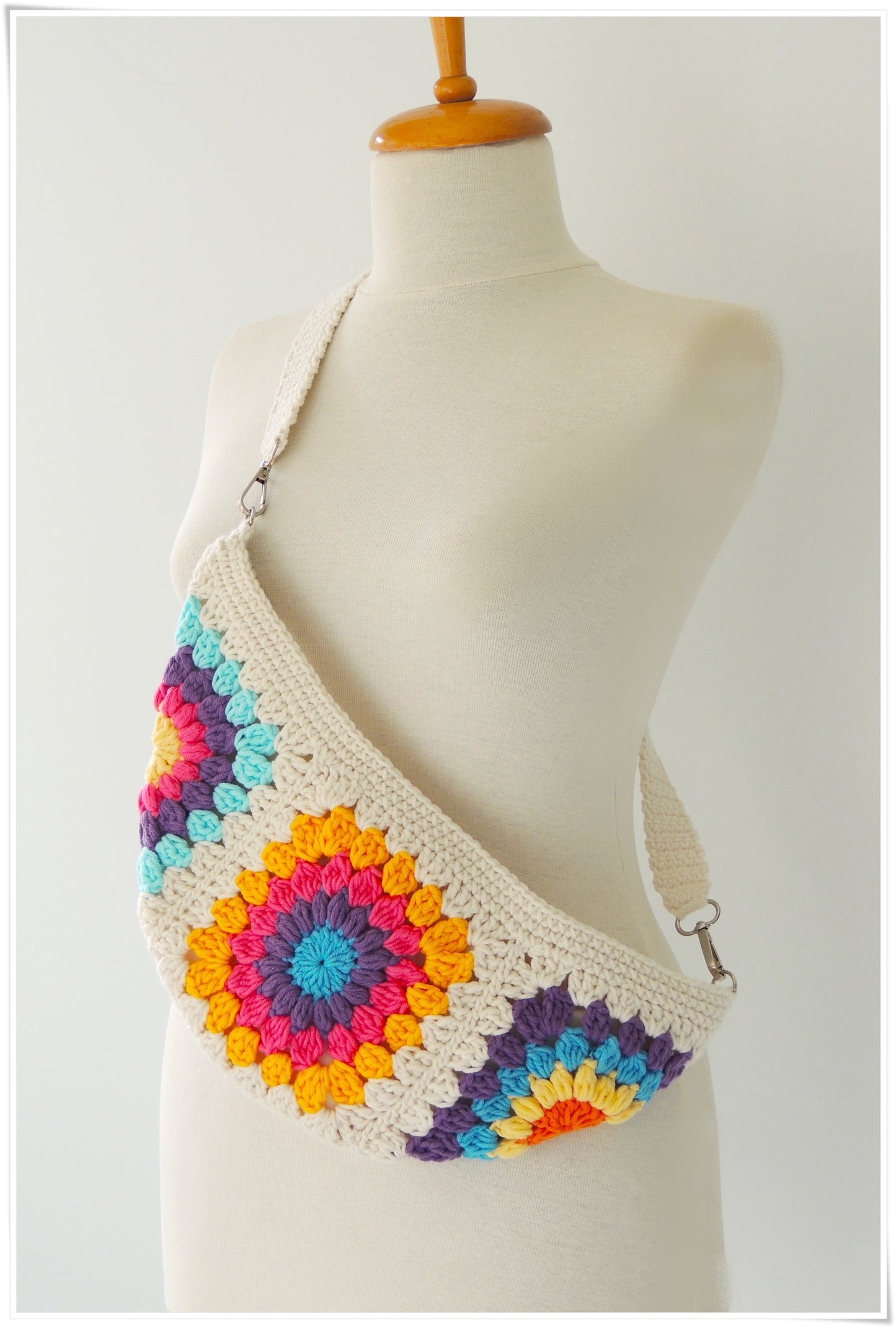 Crochet Sling Bum Bag Fanny Pack, Granny Square Small Crossbody Bag