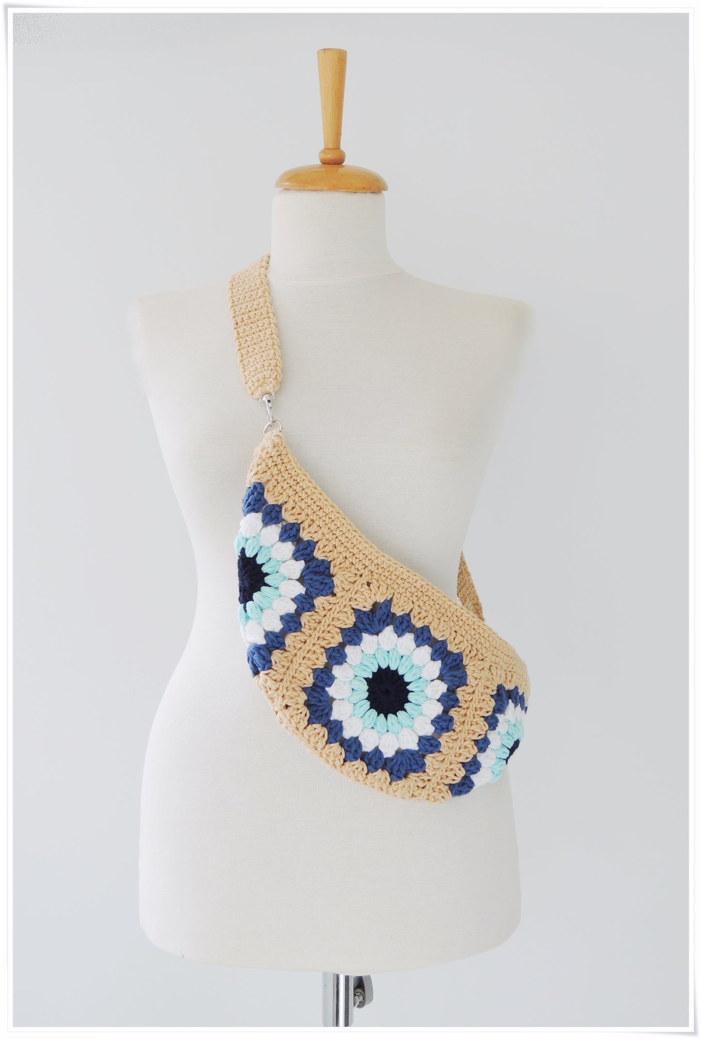 Crochet Small Crossbody Bag