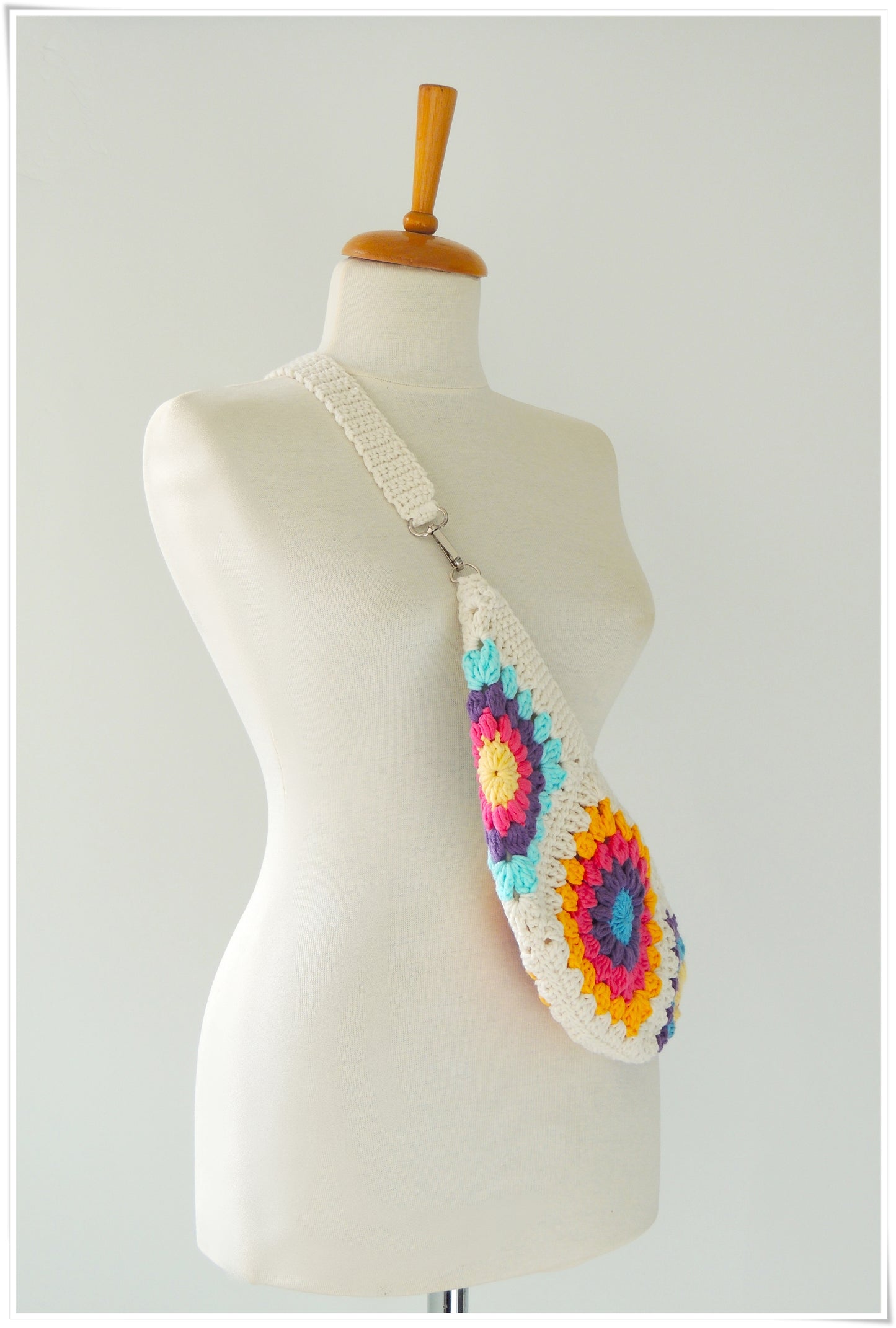 Crochet Sling Bum Bag Fanny Pack, Granny Square Small Crossbody Bag