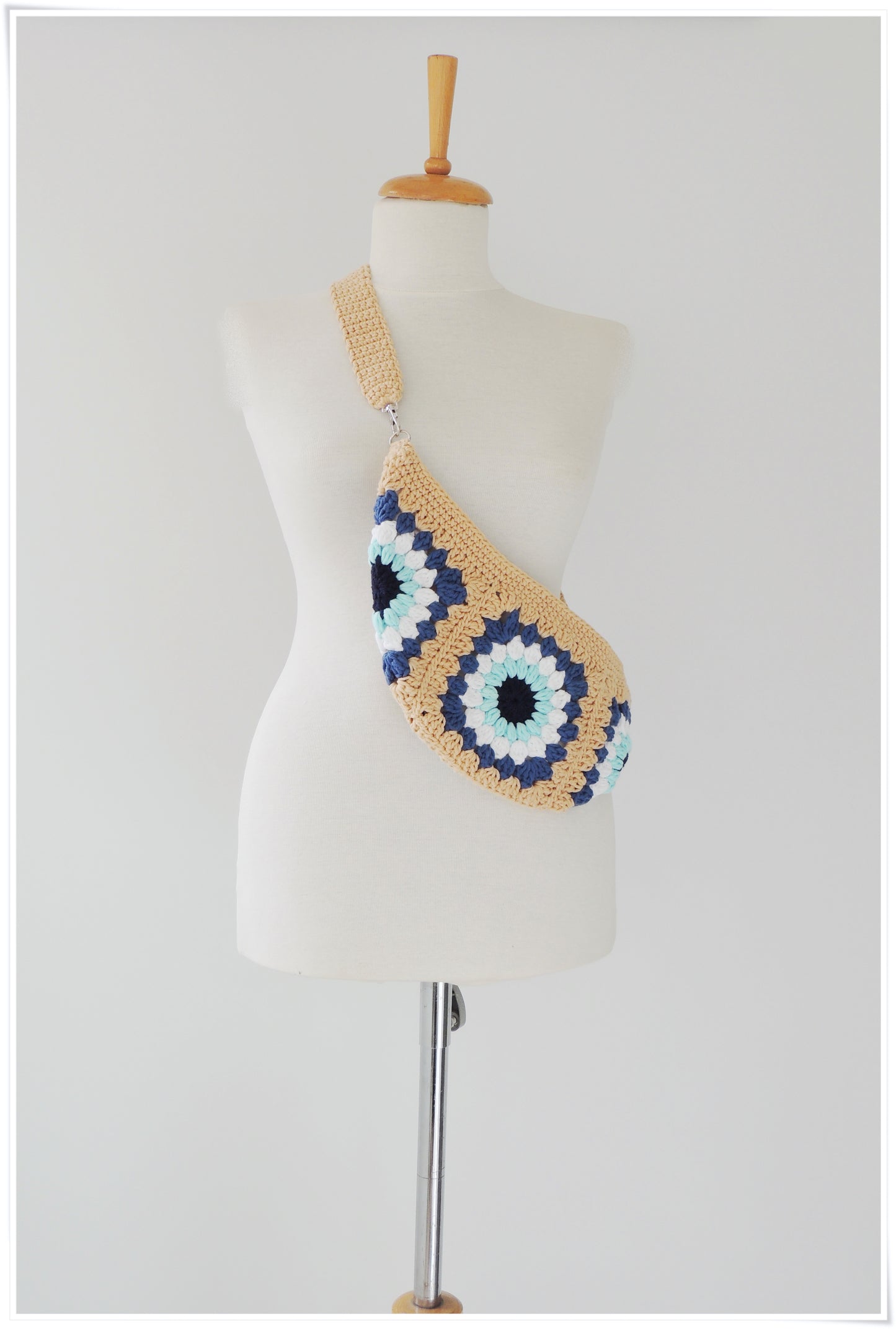 Crochet Small Crossbody Bag