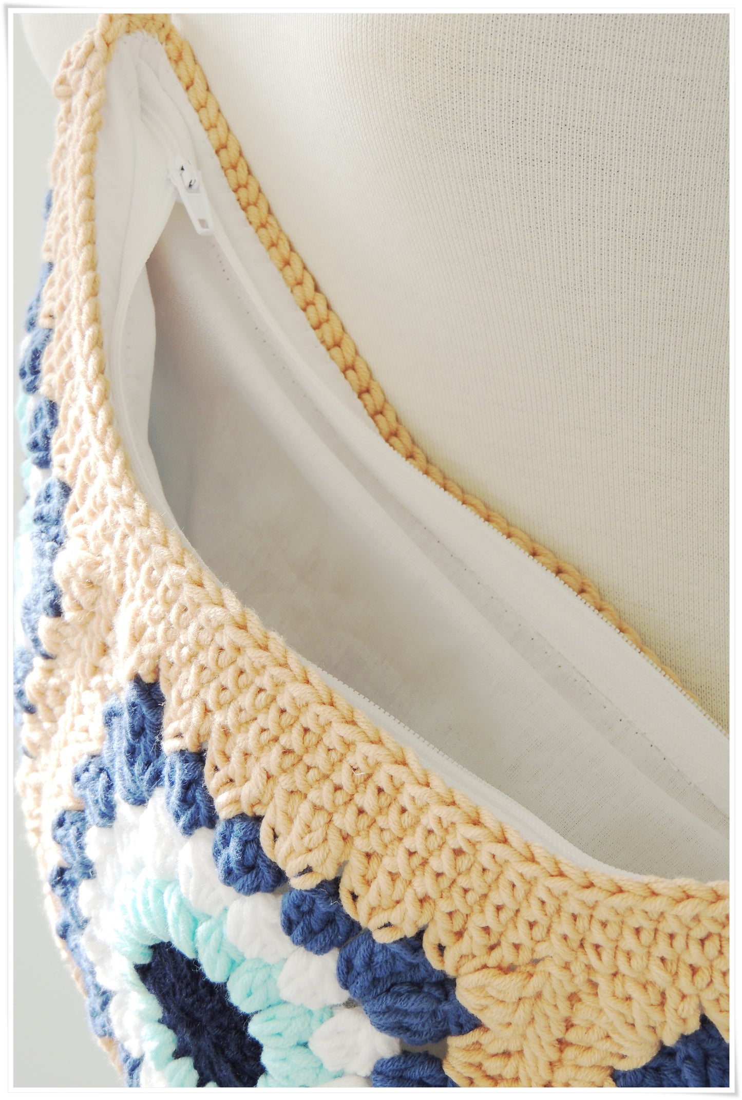 Crochet Small Crossbody Bag